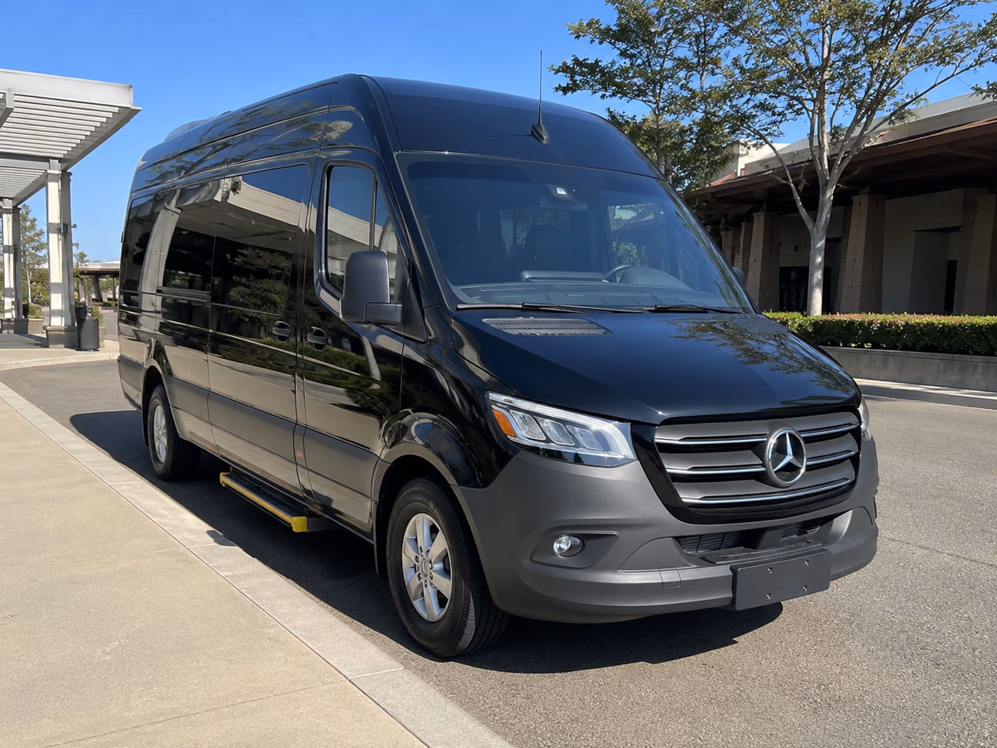 grand prairie 8 passenger sprinter van